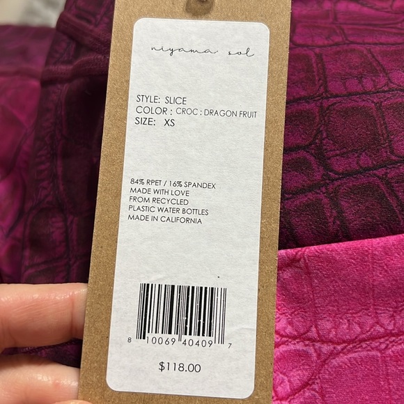 Niyama Sol Slice leggings, style: Croc- Dragon Fruit, size XS - Picture 3 of 3